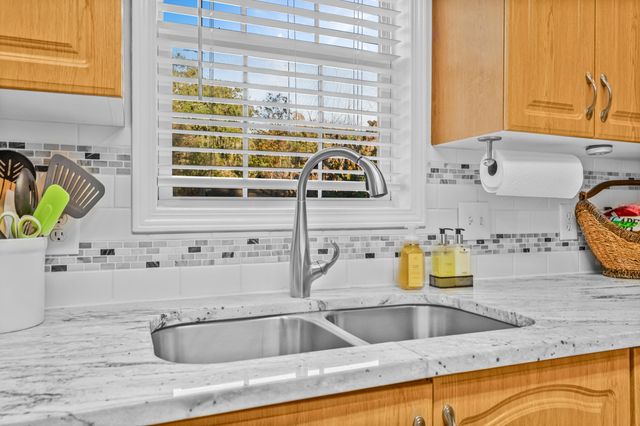 1522 N Avalon Circle, Charleston, SC 29407