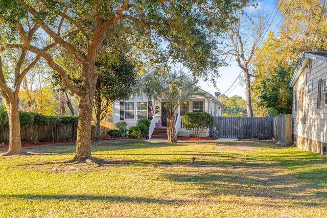 1522 N Avalon Circle, Charleston, SC 29407