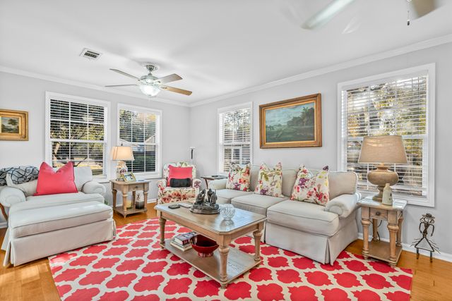 1522 N Avalon Circle, Charleston, SC 29407