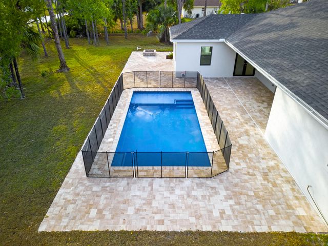 14736 69th Street N, Loxahatchee, FL 33470