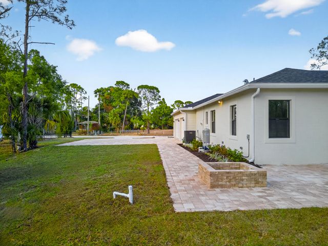 14736 69th Street N, Loxahatchee, FL 33470