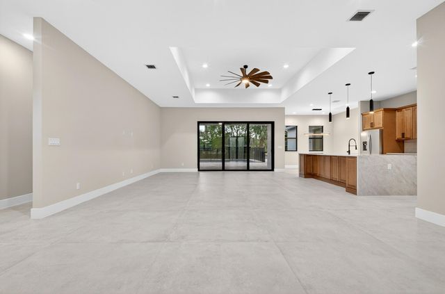 14736 69th Street N, Loxahatchee, FL 33470