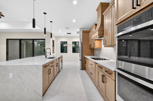 14736 69th Street N, Loxahatchee, FL 33470