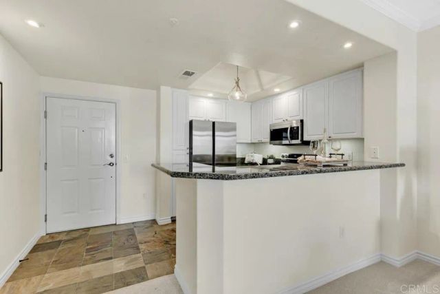 9253 Regents Road A203, La Jolla, CA 92037