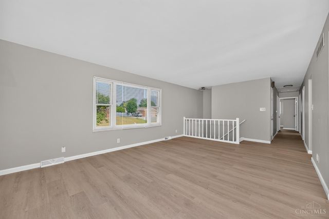 414 Holland Drive, Trenton, OH 45067