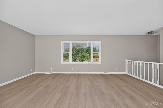414 Holland Drive, Trenton, OH 45067