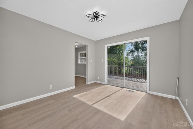 414 Holland Drive, Trenton, OH 45067