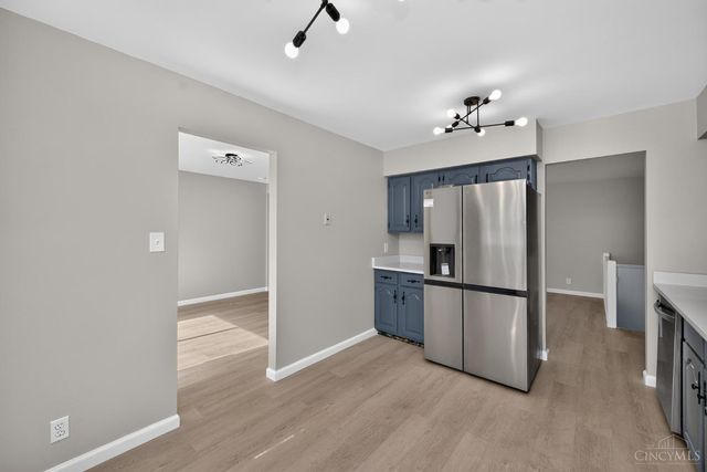 414 Holland Drive, Trenton, OH 45067