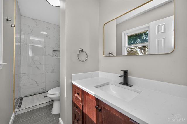 414 Holland Drive, Trenton, OH 45067
