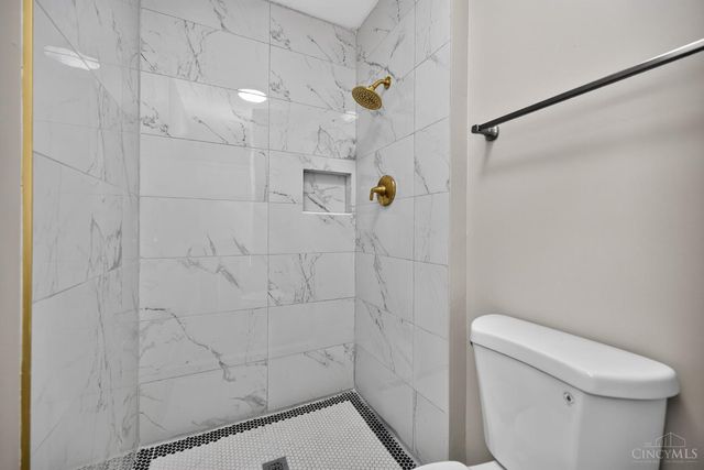 414 Holland Drive, Trenton, OH 45067