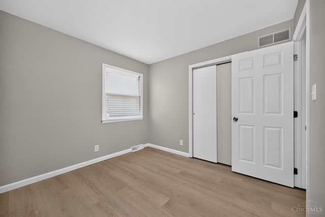 414 Holland Drive, Trenton, OH 45067