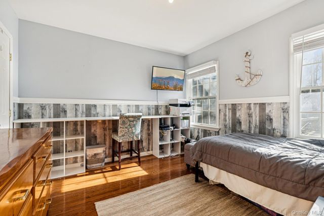 10 W Sanders Street, Greenlawn, NY 11740