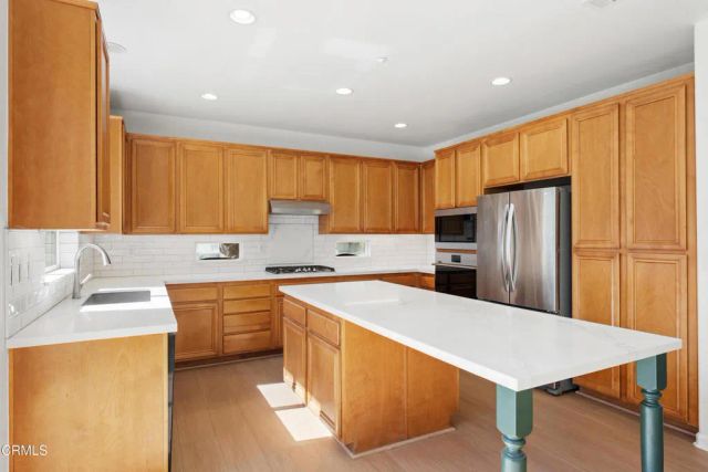 708 Entrada Drive, Oxnard, CA 93030