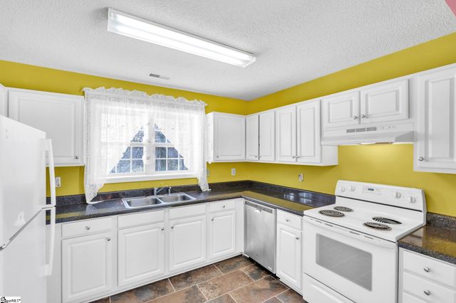 712 Highcrest Drive, Greenville, SC 29617