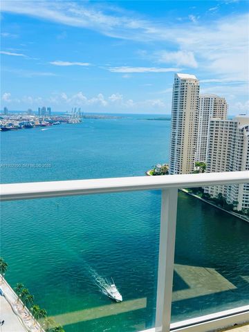 300 S Biscayne Blvd T-2912, Miami, FL 33131