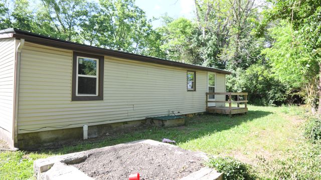1093 Bonds Mill Road, Lawrenceburg, KY 40342