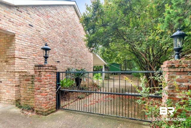 6421 Angela Court, Mobile, AL 36695