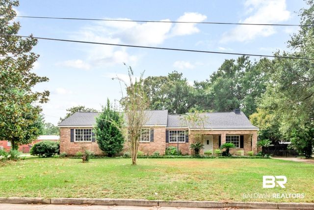 6421 Angela Court, Mobile, AL 36695