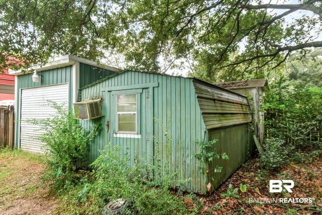 6421 Angela Court, Mobile, AL 36695