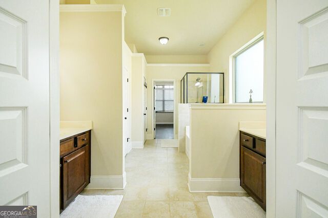 2589 Lake Erma Drive, Hampton, GA 30228