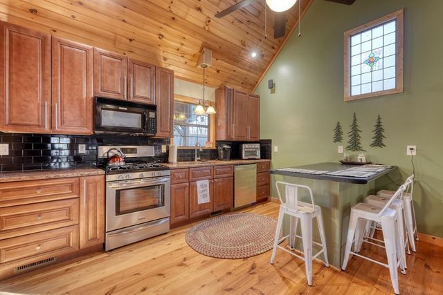 1852 Highway 325, Blairsville, GA 30512