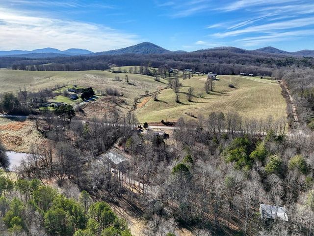 1852 Highway 325, Blairsville, GA 30512