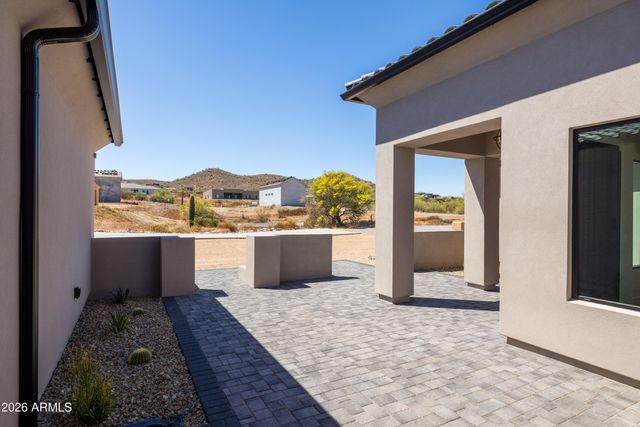 544 E Amber Sun Drive, Phoenix, AZ 85085