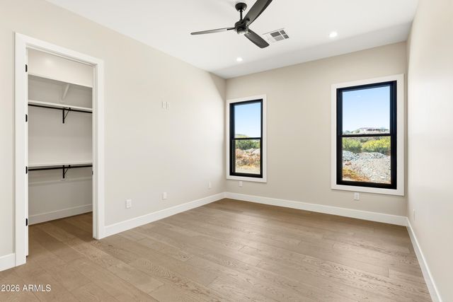544 E Amber Sun Drive, Phoenix, AZ 85085