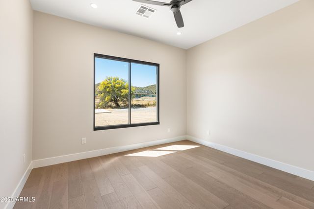 544 E Amber Sun Drive, Phoenix, AZ 85085