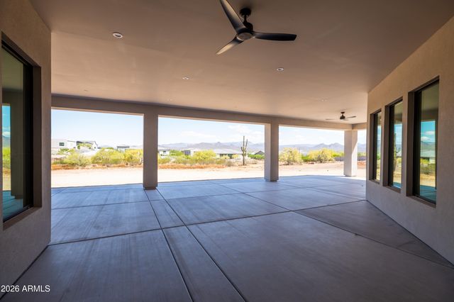 544 E Amber Sun Drive, Phoenix, AZ 85085