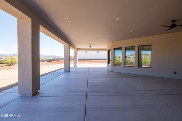 544 E Amber Sun Drive, Phoenix, AZ 85085