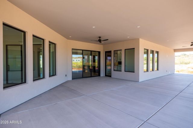 544 E Amber Sun Drive, Phoenix, AZ 85085
