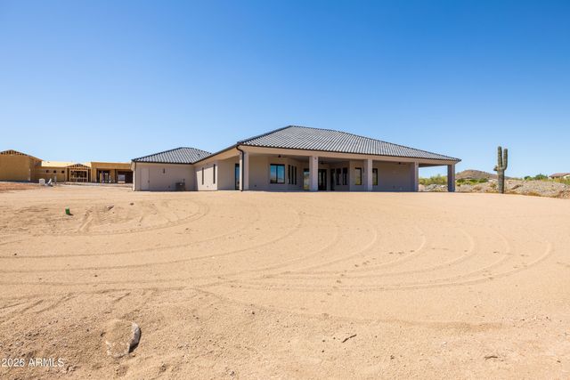 544 E Amber Sun Drive, Phoenix, AZ 85085