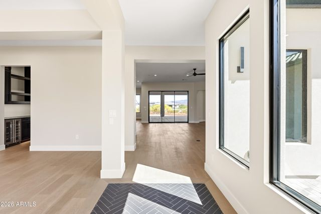 544 E Amber Sun Drive, Phoenix, AZ 85085