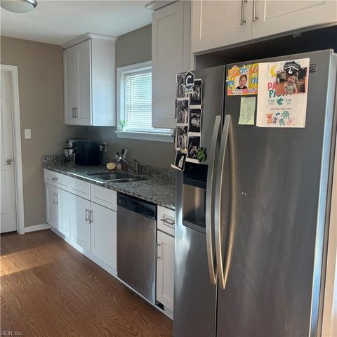 9 Lilac CT, Newport News, VA 23601