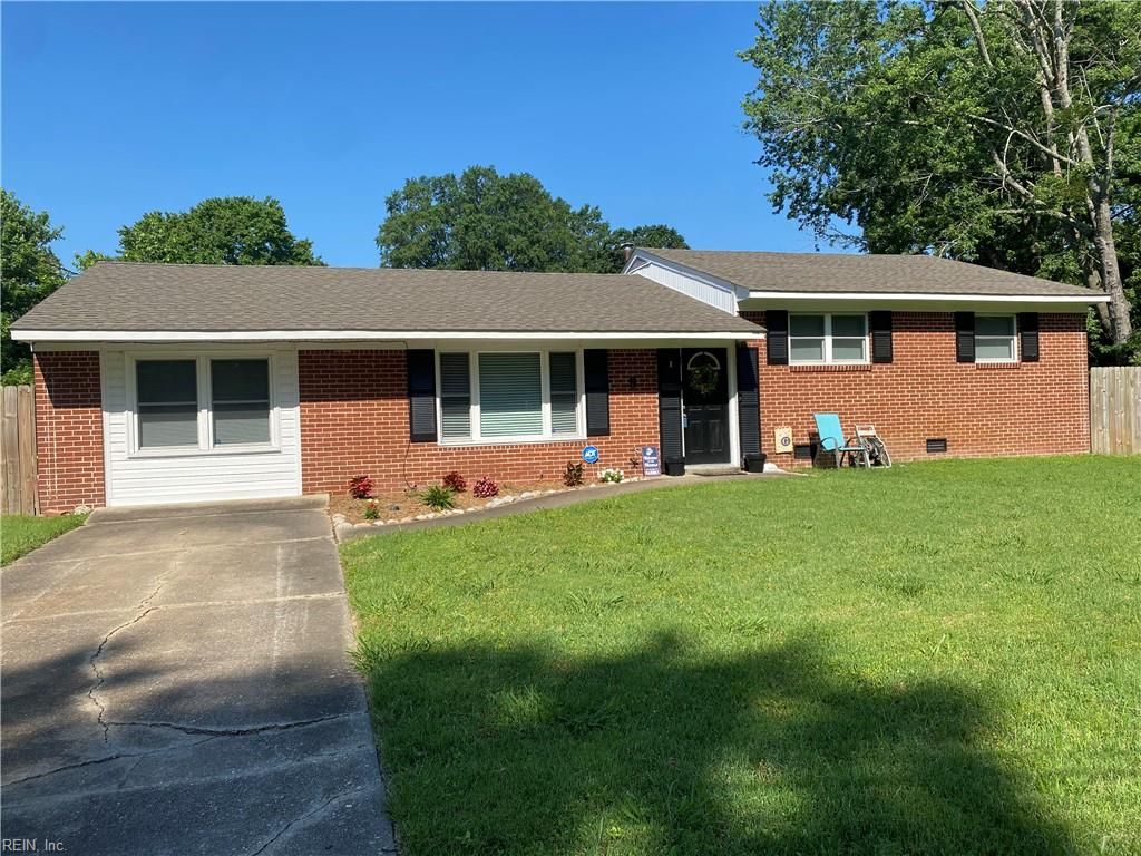 9 Lilac CT, Newport News, VA 23601