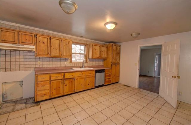 206 N Webster Avenue, Ash Grove, MO 65604