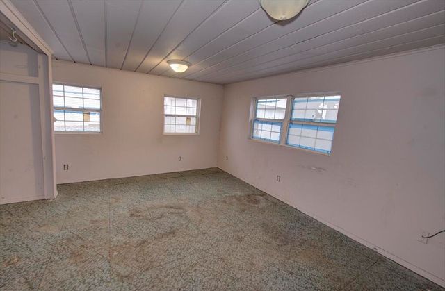 206 N Webster Avenue, Ash Grove, MO 65604