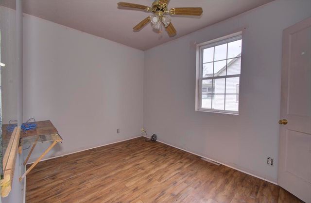 206 N Webster Avenue, Ash Grove, MO 65604