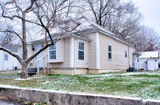 206 N Webster Avenue, Ash Grove, MO 65604