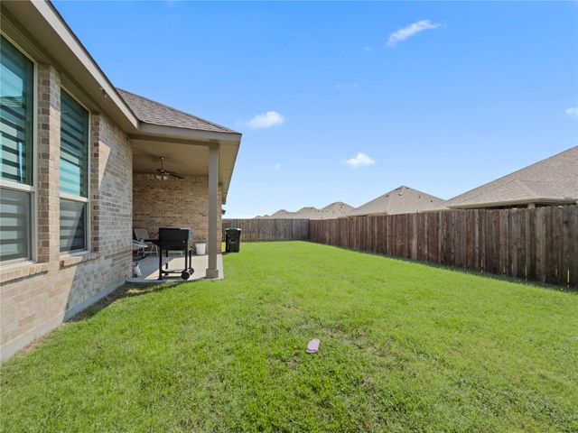 3639 Wintergreen Street, Grand Prairie, TX 76065