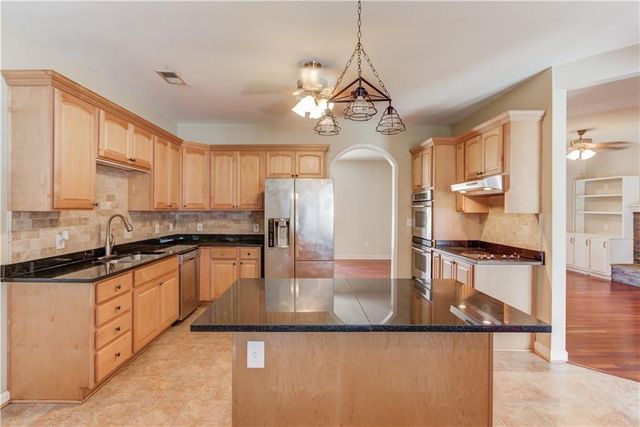 706 Crowell Road N, Covington, GA 30014