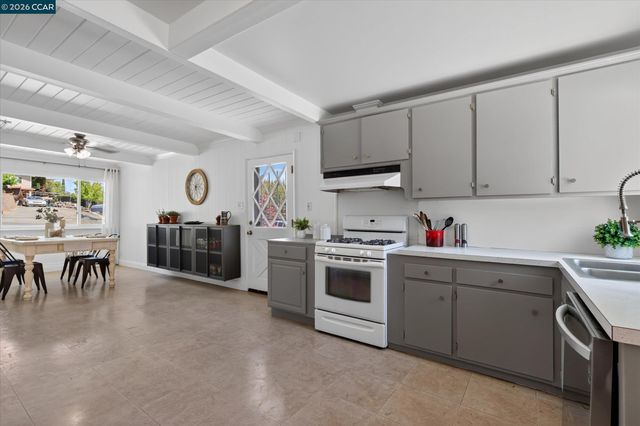 12 Morello Heights Dr, Martinez, CA 94553