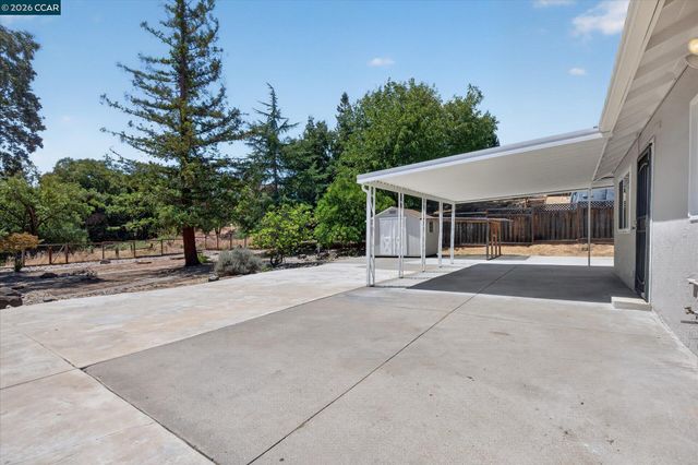 12 Morello Heights Dr, Martinez, CA 94553