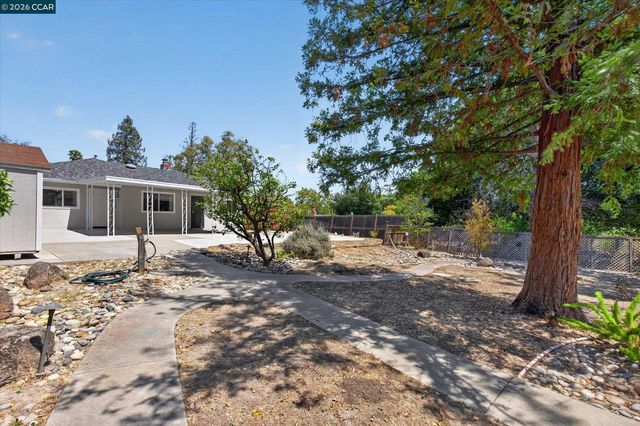12 Morello Heights Dr, Martinez, CA 94553