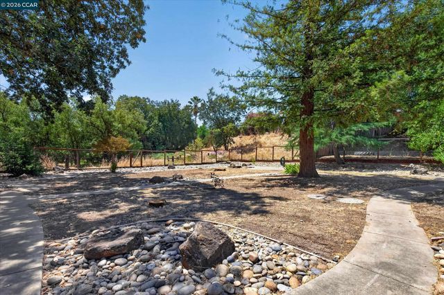 12 Morello Heights Dr, Martinez, CA 94553