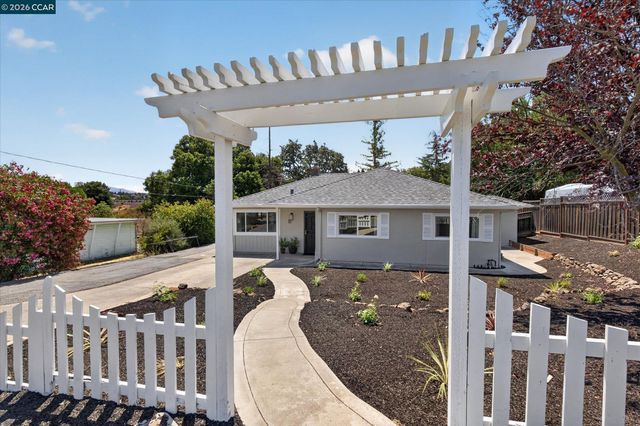 12 Morello Heights Dr, Martinez, CA 94553