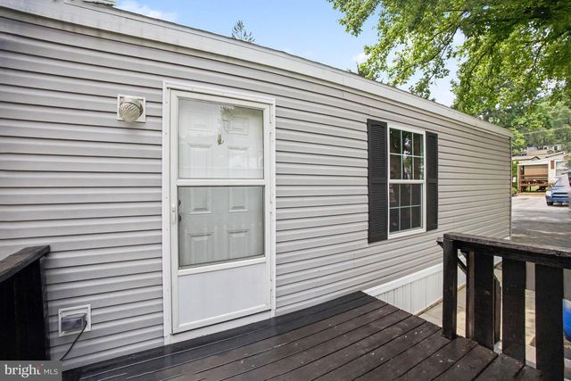 17 LEBANON VALLEY CT, Lebanon, PA 17046