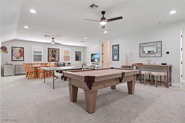 3725 Helmsman DR, Naples, FL 34120