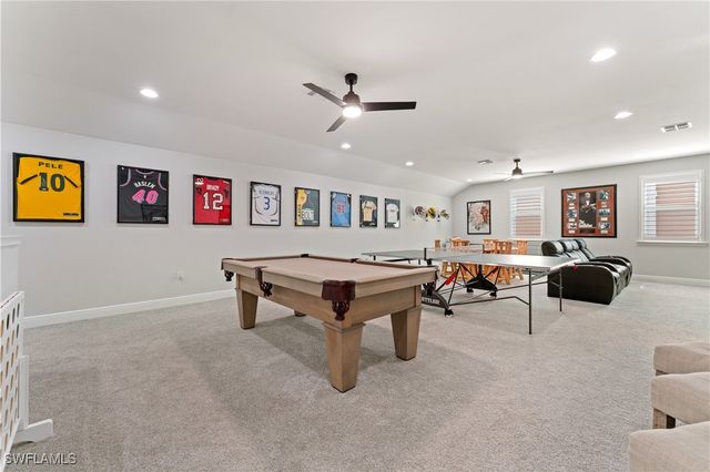 3725 Helmsman DR, Naples, FL 34120